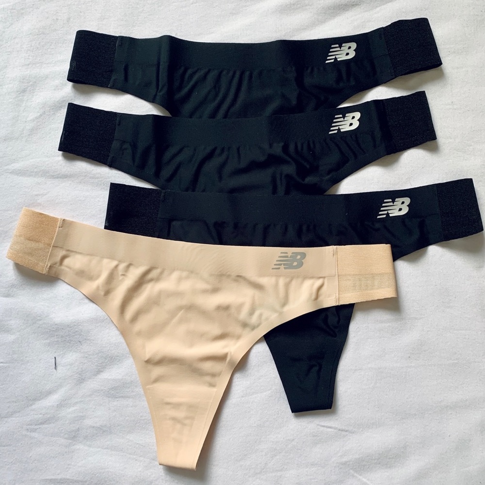 🛍 FREE W/50$ PURCHASE - BNIB✨ New Balance Thong